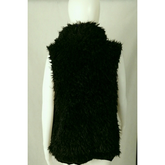 Faux Fur Vest - Picture 2 of 2